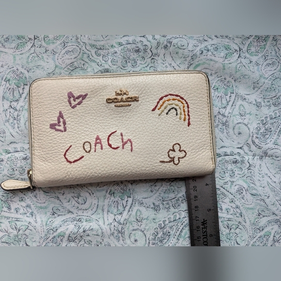 Coach Print Wallet - Picture 16 of 16
